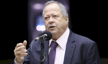 Mesa da Câmara cassa mandato de Chiquinho Brazão por ausência a sessões