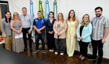 Furlani assina contrato com equipe médica especializada na capacitação  de neurodesenvolvimento infantil