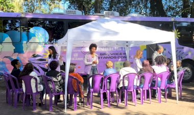 Ônibus Lilás leva conscientização, acolhimento e diversos serviços à população em Paraíba do Sul
