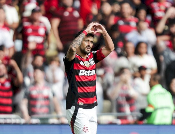 Ídolo do Flamengo, Arrascaeta será homenageado na Alerj com Medalha Tiradentes
