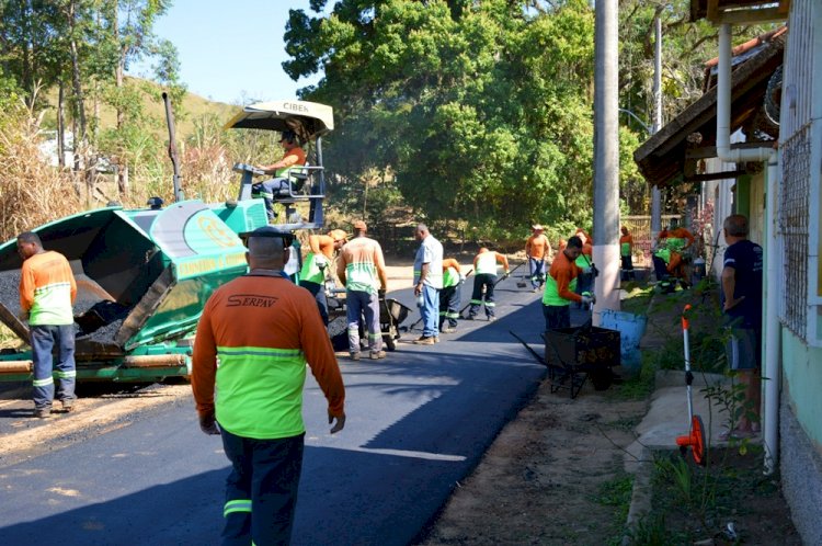 Infraestrutura avança em Levy Gasparian com obras de asfaltamento em Afonso Arinos