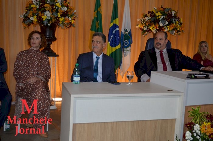 Sessão Solene em Comemoração ao 35º Aniversário de Emancipação Político-Administrativa de Comendador Levy Gasparian/RJ.