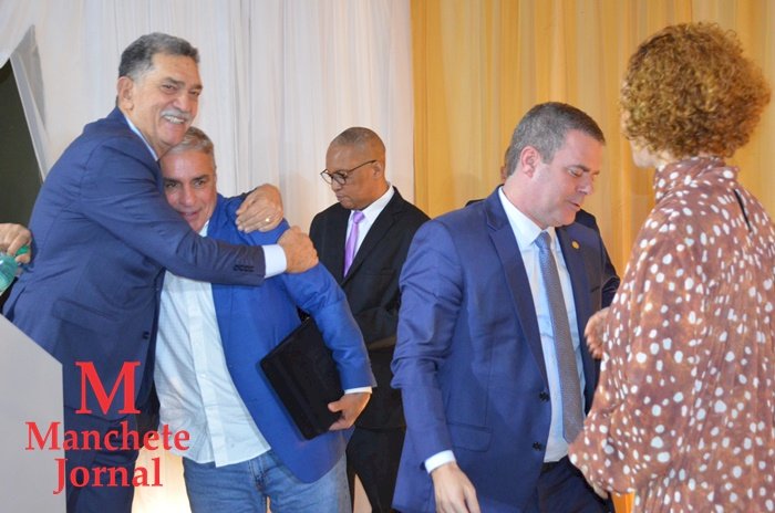 Sessão Solene em Comemoração ao 35º Aniversário de Emancipação Político-Administrativa de Comendador Levy Gasparian/RJ.